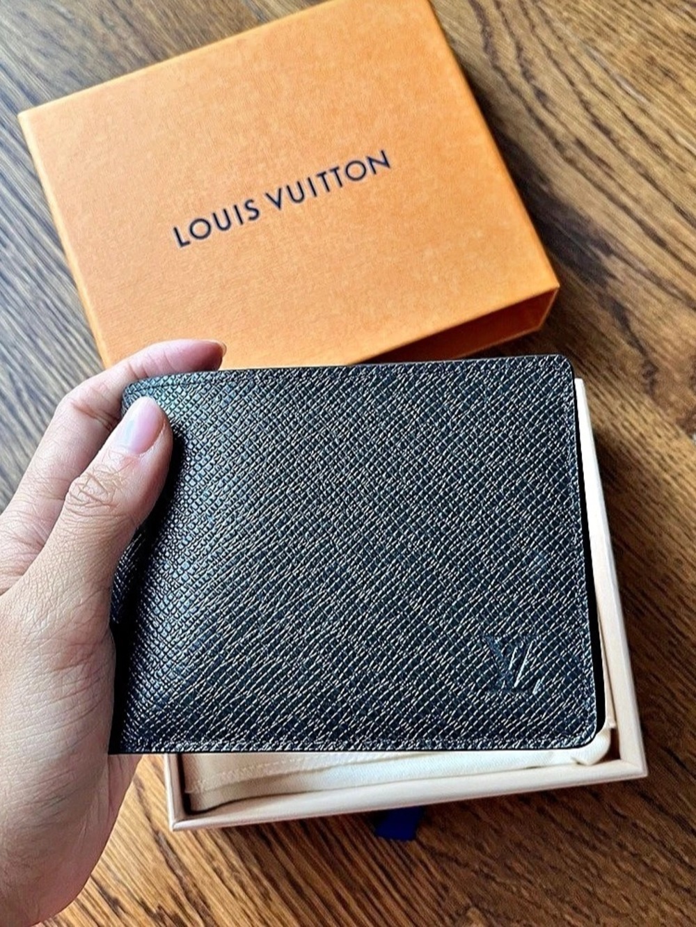 Louis Vuitton Multiple Wallet Taiga Leather Black
